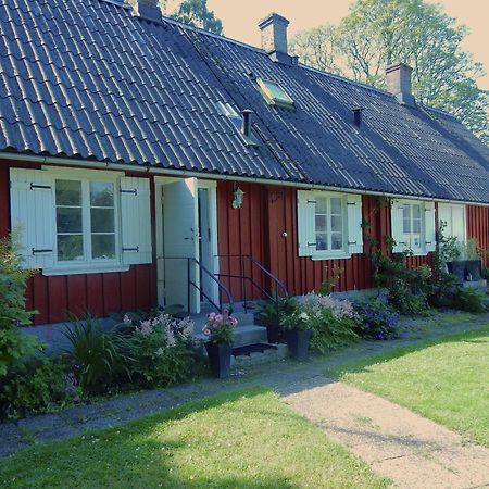 Swedish Idyll Hotell Årstad Exteriör bild